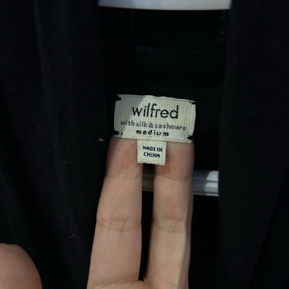 Wilfred silk and cashmere Cardigan - Picture 2 of 2